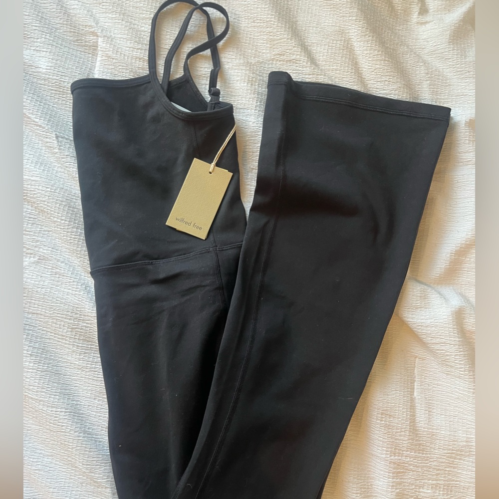 NWT aritzia Wilfred jumpsuit